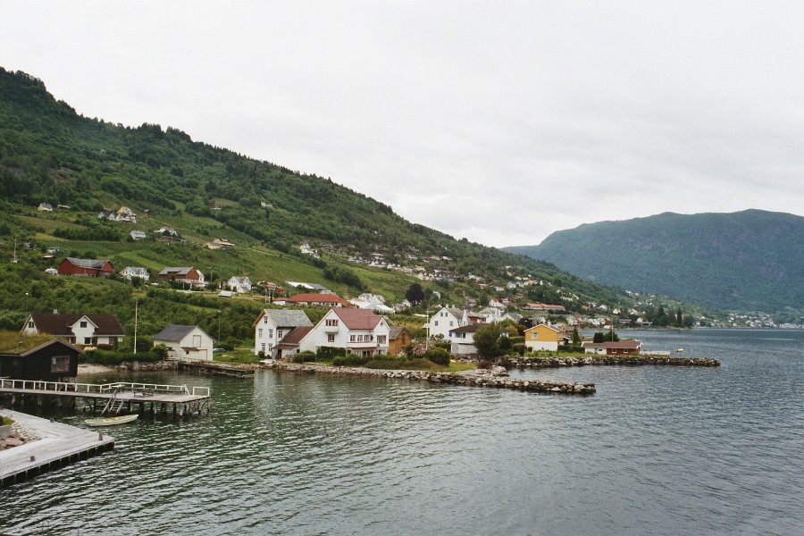 2003060607 fjaerlandfjord leikanger